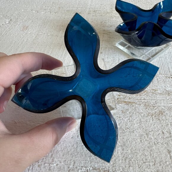 Vintage Cobalt Blue Hard Plastic Formed Candlestick Holders - Picture 4 of 8